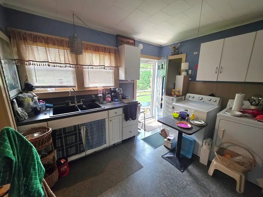 55 French Dr, Palmer, MA 01069 - #3