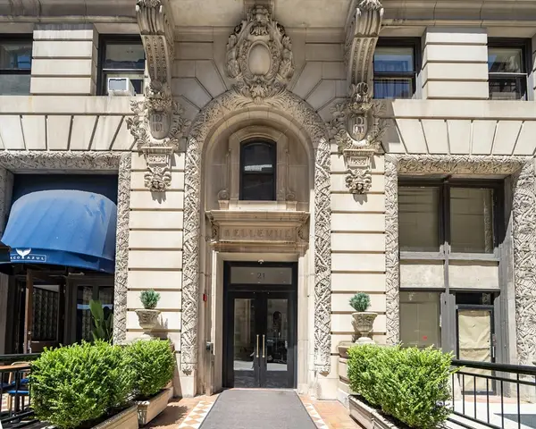 21 Beacon St #8G, Boston, MA 02108