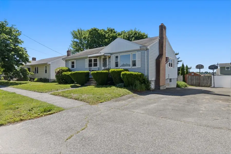 15 Carol Ann Rd, Peabody, MA 01960 - #3