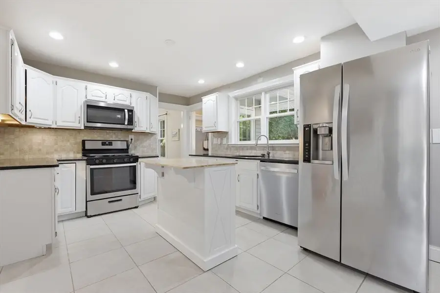 443 Summer Ave, Reading, MA 01867 - #2