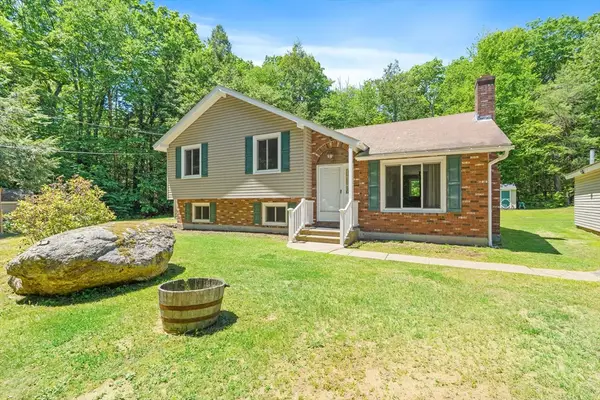 90 Oakmont Ave, Westminster, MA 01473