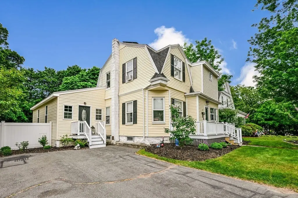31 Emery St, Holbrook, MA 02343 - #1