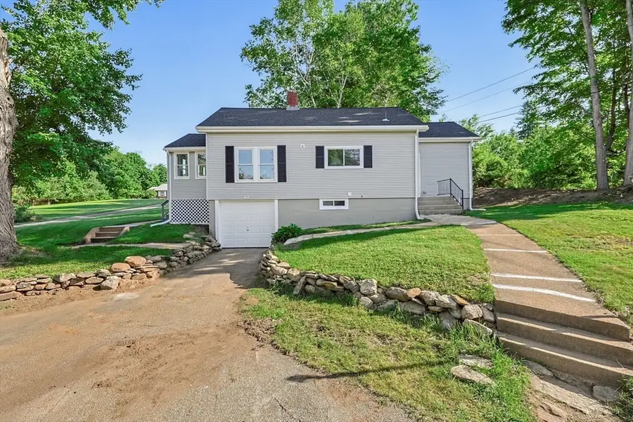 71 W Main St, West Brookfield, MA 01585 - #2