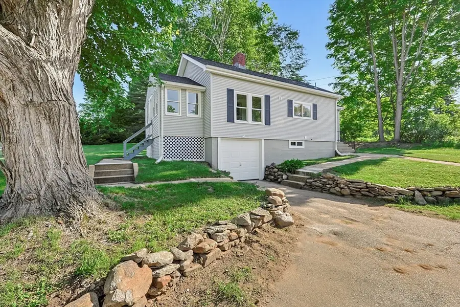 71 W Main St, West Brookfield, MA 01585 - #3
