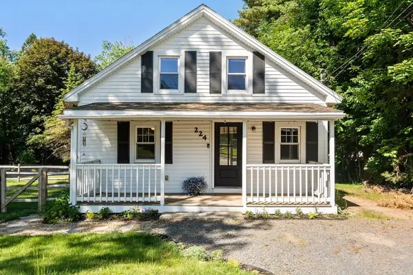 224 Turkey Hill Rd, Rutland, MA 01543