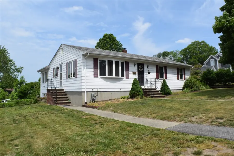 175 High St, Somerset, MA 02716 - #2
