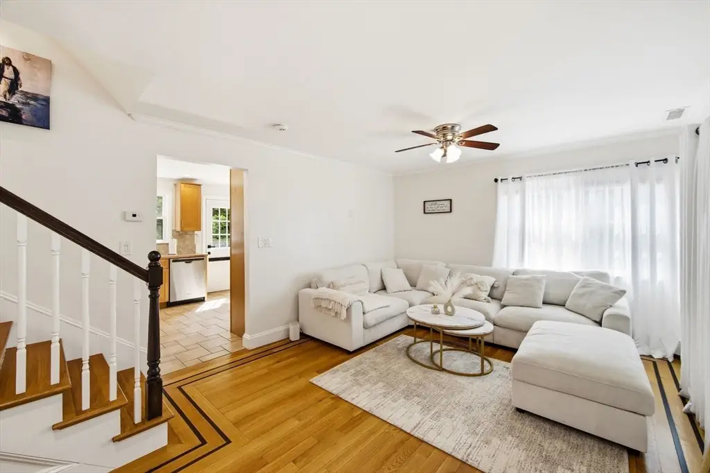 210 Nashua Rd, Billerica, MA 01862 - #1
