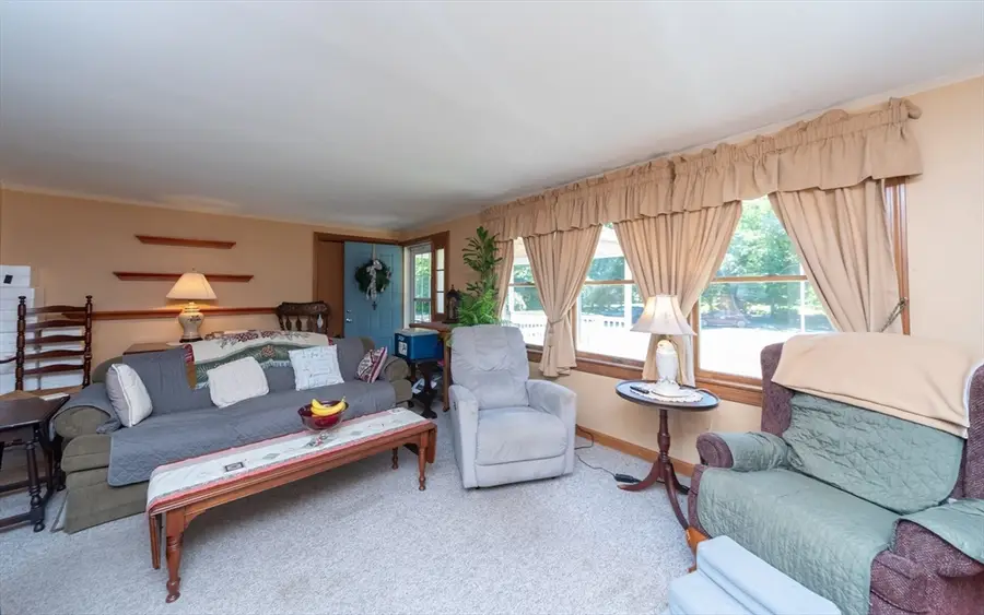 10 Amherst Ave, Bridgewater, MA 02324 - #3