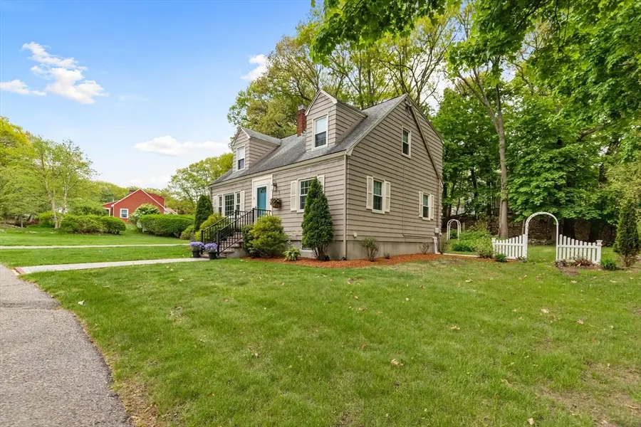 31 Hiawatha Rd, Woburn, MA 01801 - #2