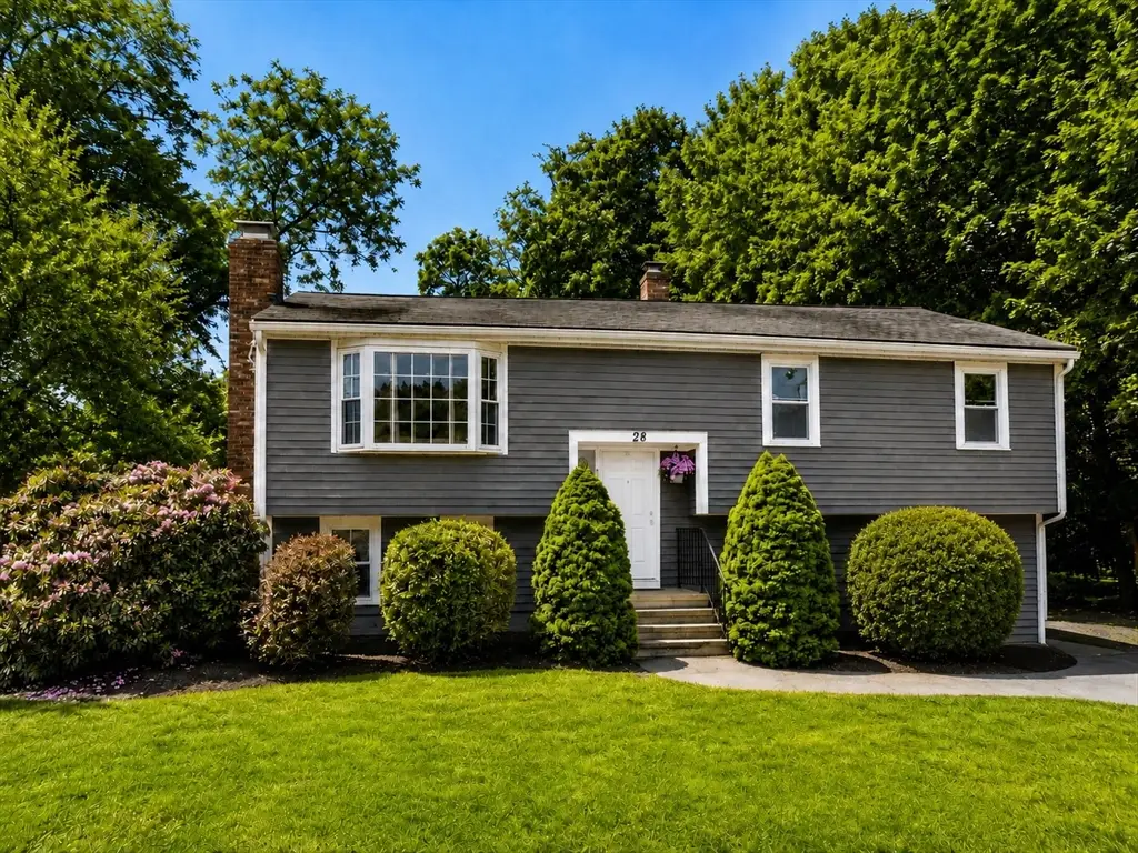 28 Park Ave West, Weymouth, MA 02190 - #1
