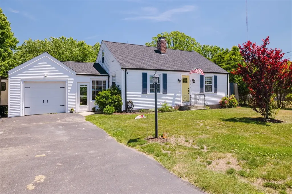 1472 Wampanoag Trl, Riverside, RI 02915 - #1