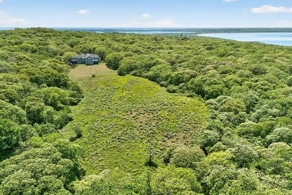 49 Gosnolds Way, Chilmark, MA 02535