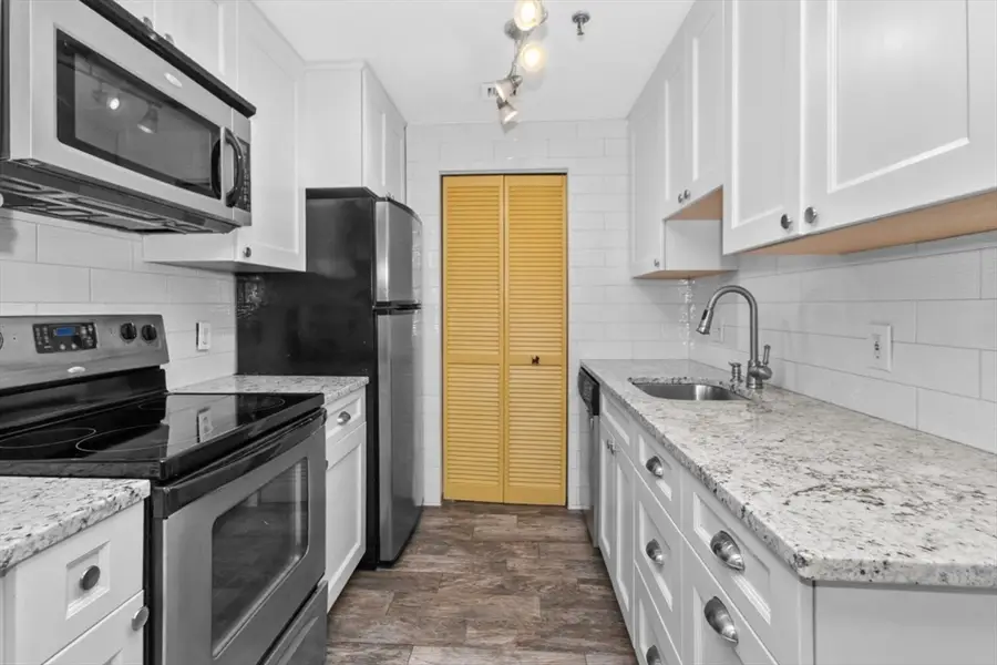 124 Tudor St #C, Boston, MA 02127 - #3