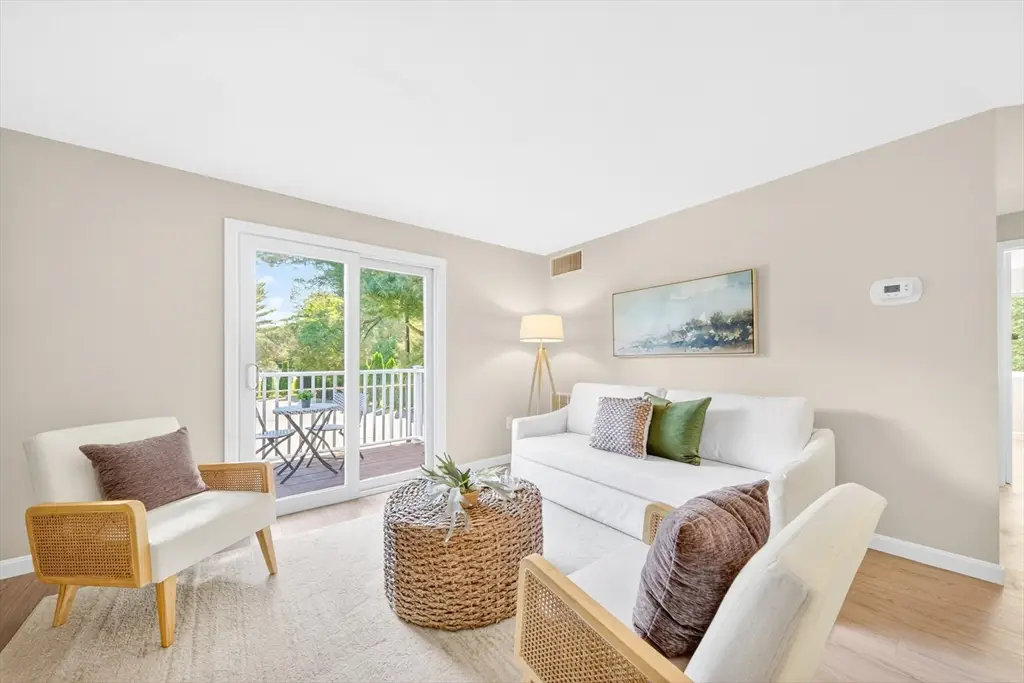5 Silver Hill Ln #8, Natick, MA 01760 - #1