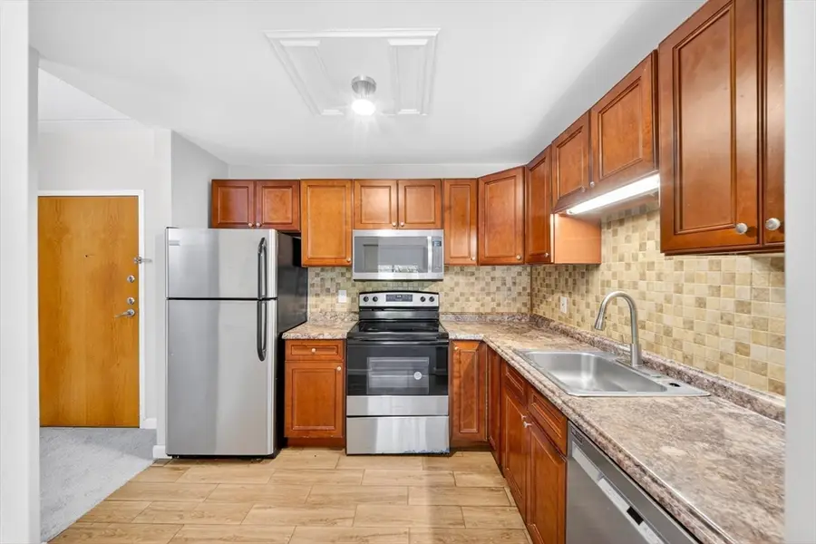 14 Heron St #208, Boston, MA 02132 - #3