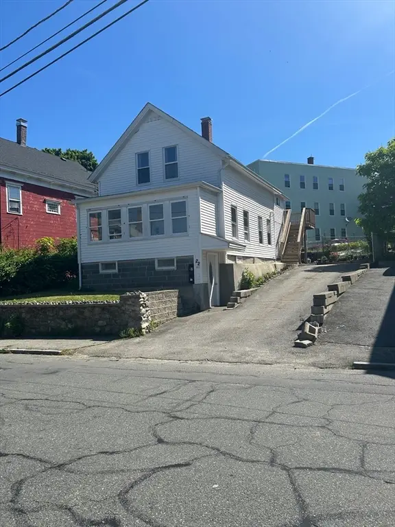 22 Barker St, Methuen, MA 01844 - #1