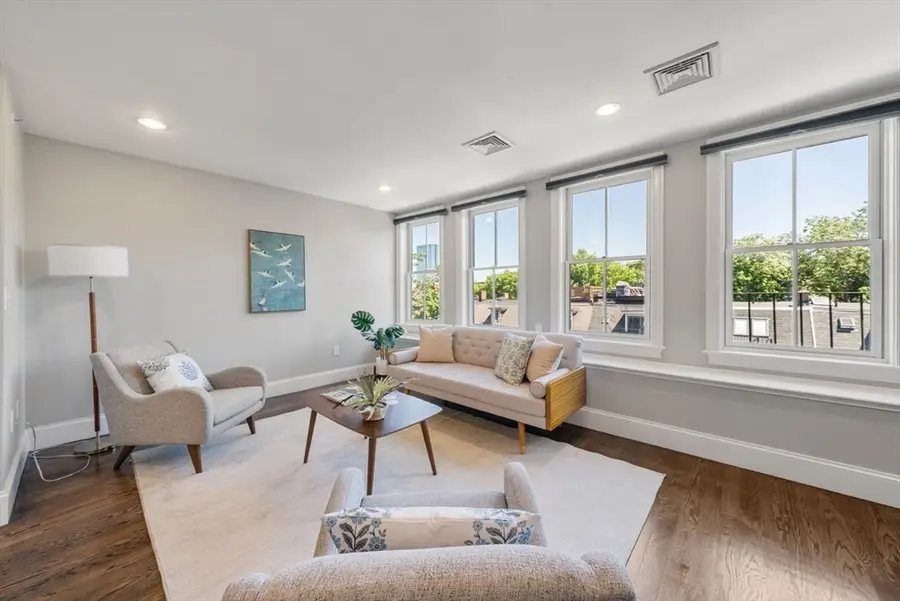 668 Massachusetts Ave #4, Boston, MA 02118 - #3