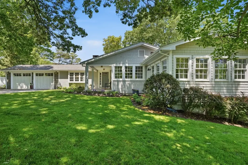 10 Boulder Glen Rd, Hingham, MA 02043 - #1