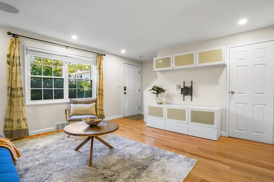 56 Roberts Dr #56, Bedford, MA 01730 - #3