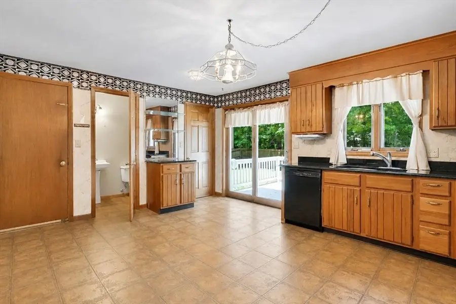 165 Western Avenue, Westfield, MA 01085 - #3