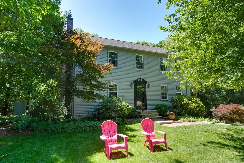 11 Chickadee Dr, Norfolk, MA 02056 - #1