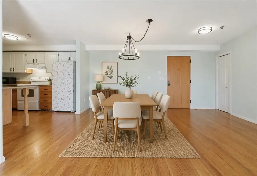 39 Parlin St #404, Everett, MA 02149 - #3