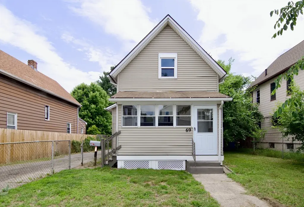 69 Manhattan St, Springfield, MA 01109 - #1