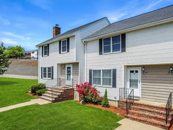 29 Christopher Dr #68, Methuen, MA 01844