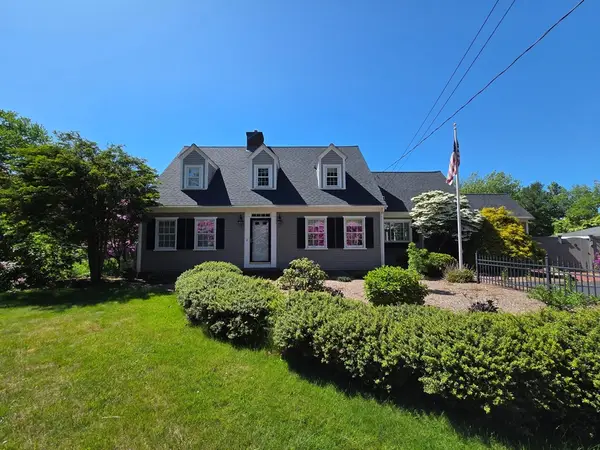 29 Barker St, Pembroke, MA 02359