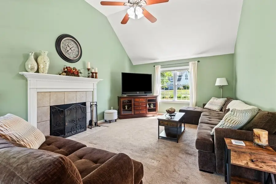 9 Gannett Way, Hopedale, MA 01747 - #2