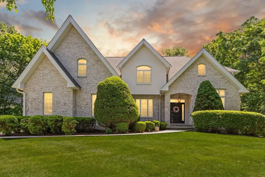 9 Riverside Terrace, North Easton, MA 02356 - #1