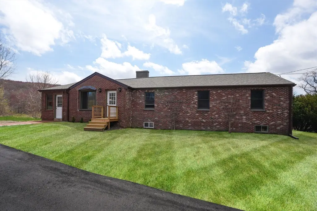 1477 Dunhamtown Brimfield Rd, Brimfield, MA 01010 - #1