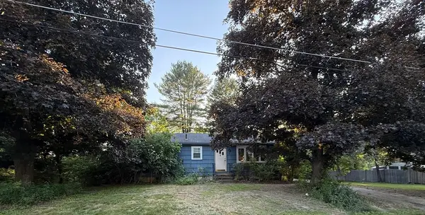 5 Delmar St, Medway, MA 02053