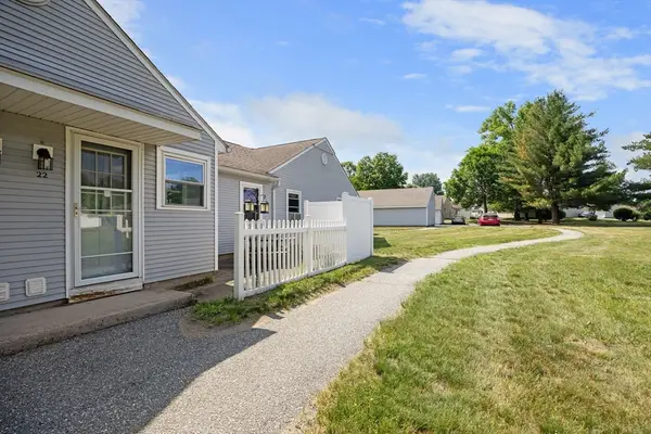 22 Fredette St #22, Chicopee, MA 01022