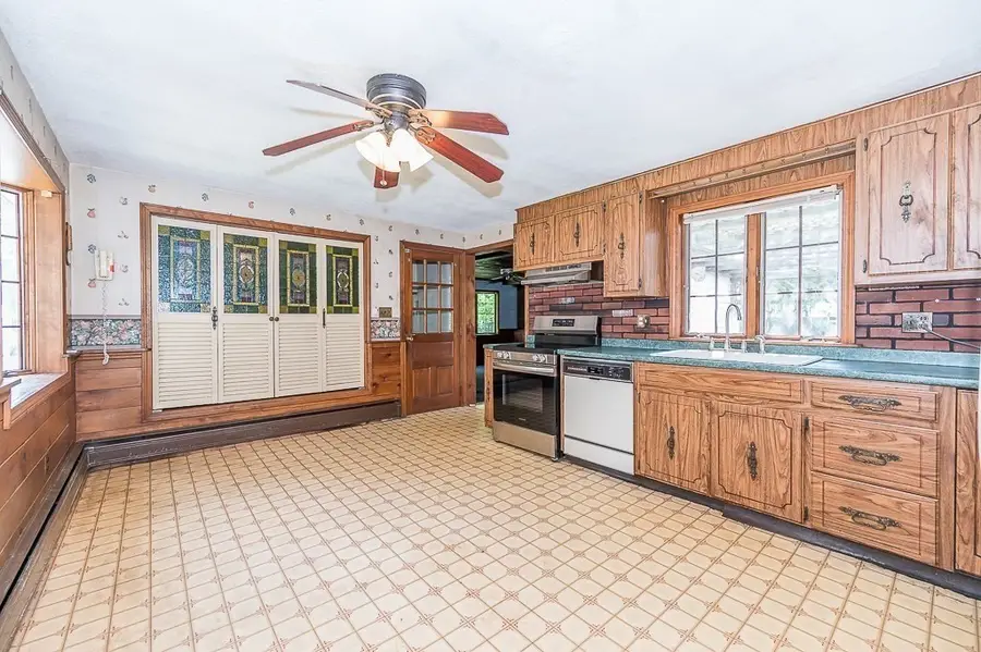 16 Westmont Cir, Shrewsbury, MA 01545 - #2