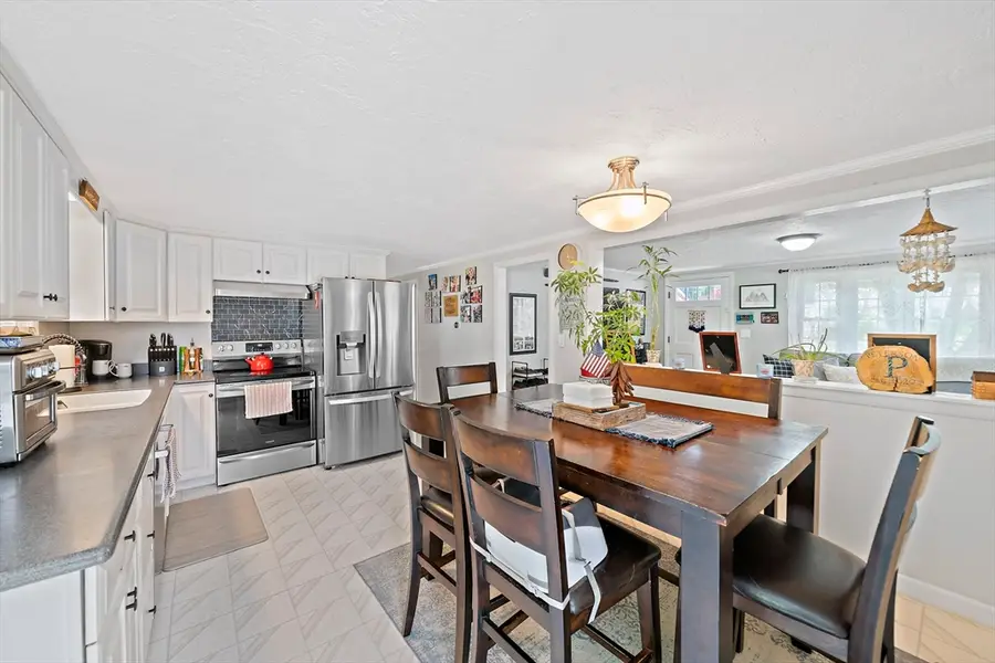 610 Center St, Pembroke, MA 02359 - #3