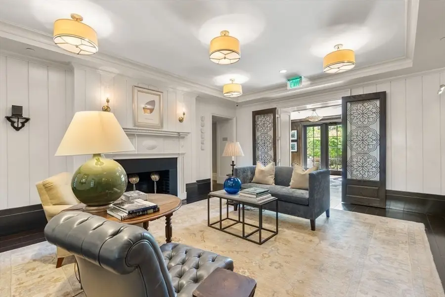 580 Washington Street #304, Wellesley, MA 02482 - #3