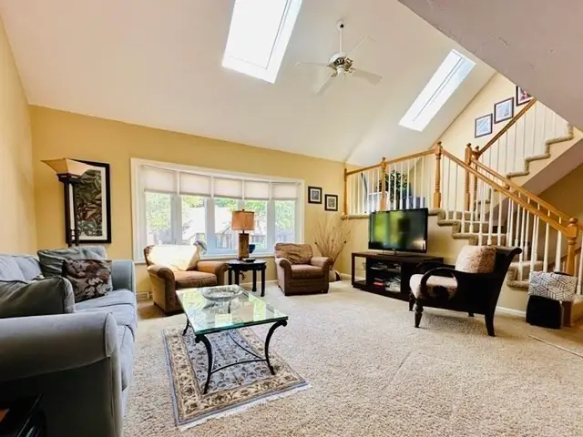 142 Copperwood Dr #142, Stoughton, MA 02072 - #2