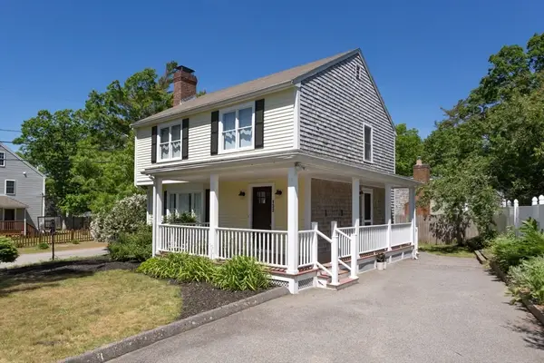 132 Lake Drive, Plymouth, MA 02360