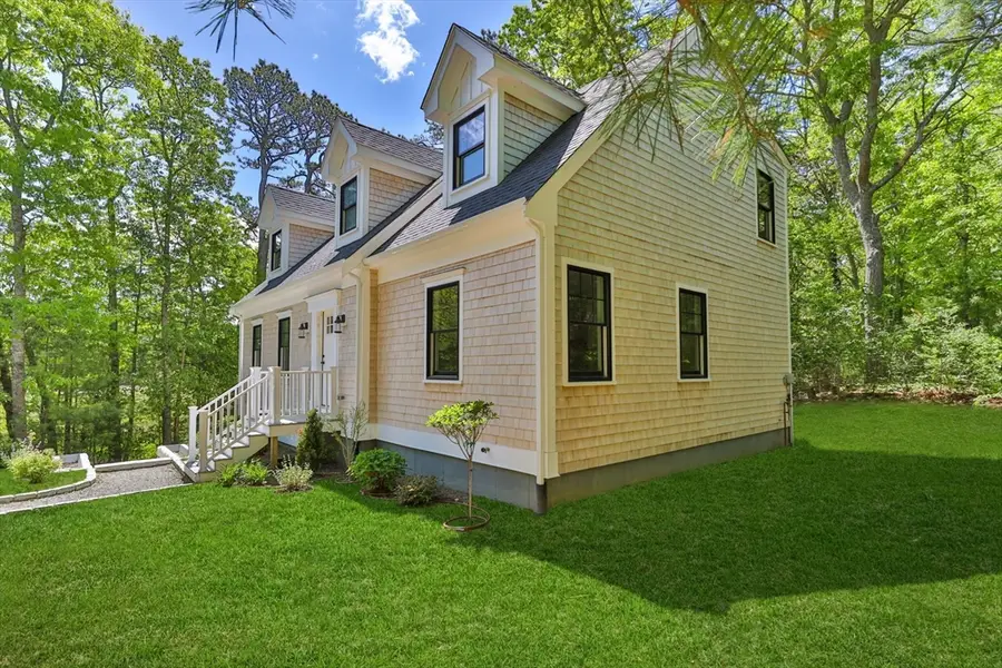 41 Little John Rd, Falmouth, MA 02536 - #3