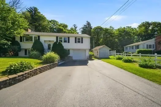 115 Arrowhead Dr, Bridgewater, MA 02324 - #2