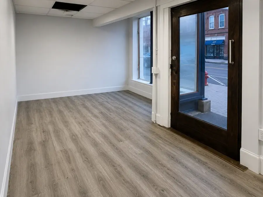 181-183 High St, Holyoke, MA 01040 - #3