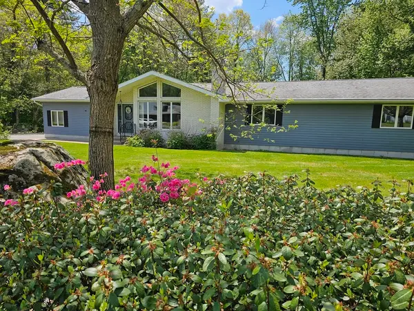 80 Elizabeth Dr, Ludlow, MA 01056