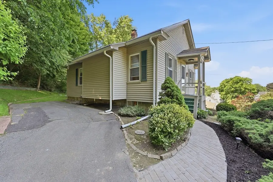 114 Field Street, West Springfield, MA 01089 - #3