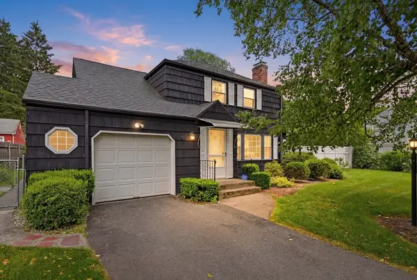47 Fenway Dr, Springfield, MA 01119