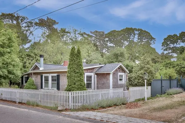 29 Jernegan Ave, Edgartown, MA 02539