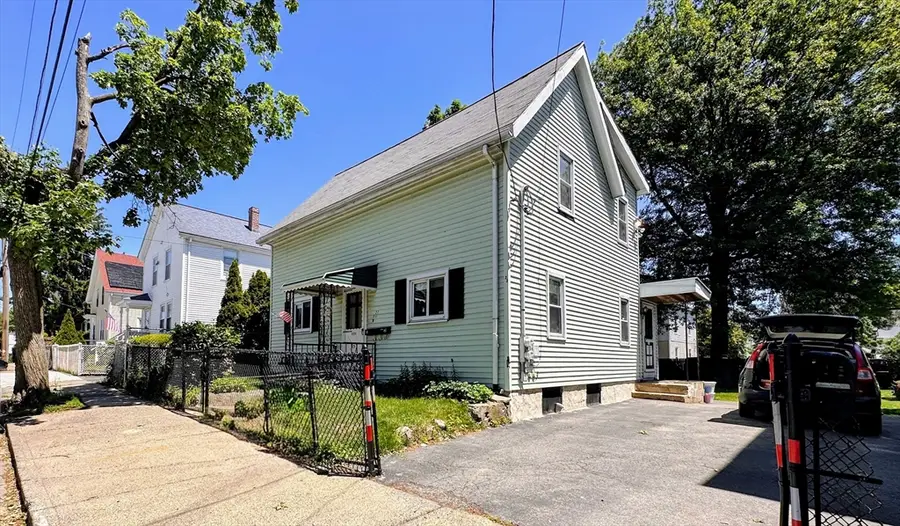 27 Flint St, Lynn, MA 01905 - #2