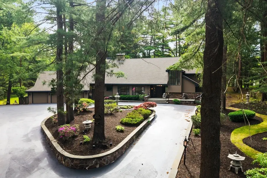 1215 Main St, Lynnfield, MA 01940 - #2