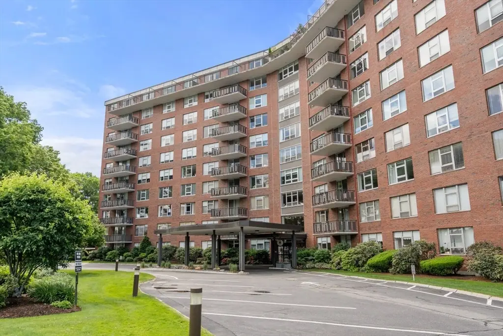 280 Boylston St #111, Newton, MA 02467 - #1