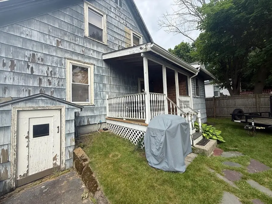 18 Dunham St, Brockton, MA 02302 - #3